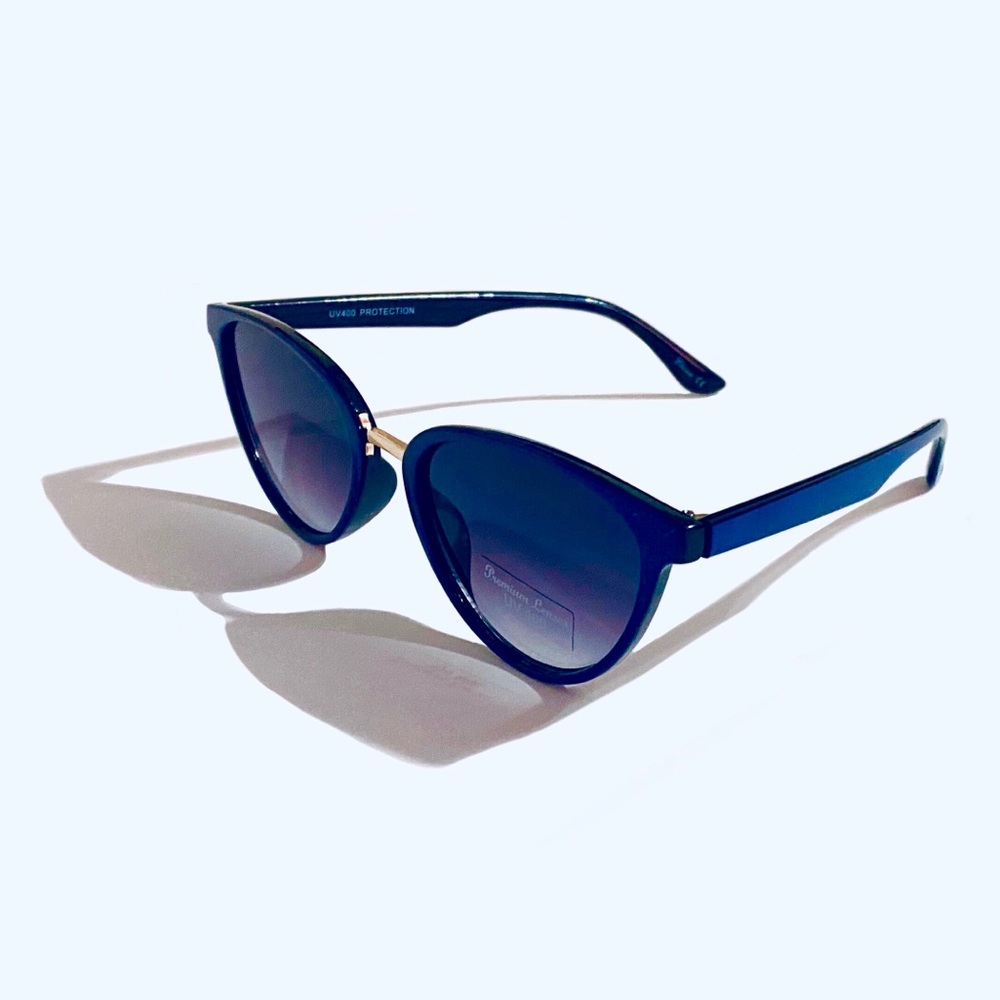 🆕 80's Blue Semicateye Sunglasses•FINAL PRICE